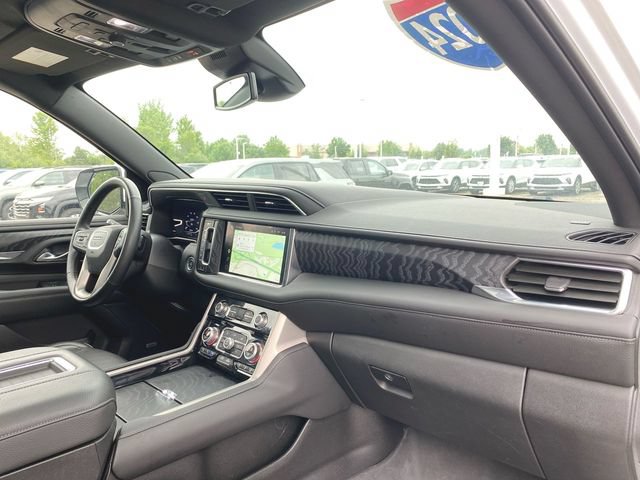 Used 2024 GMC Yukon Denali AWD/4WD image 30