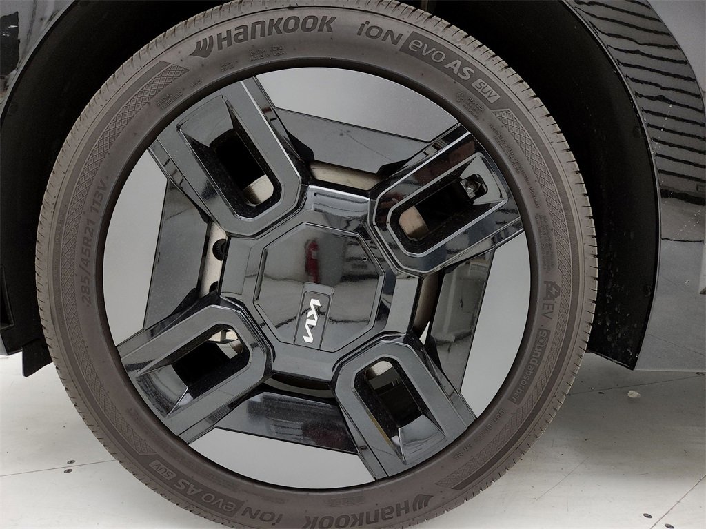 Certified 2026 Kia EV9 GT-Line image 18