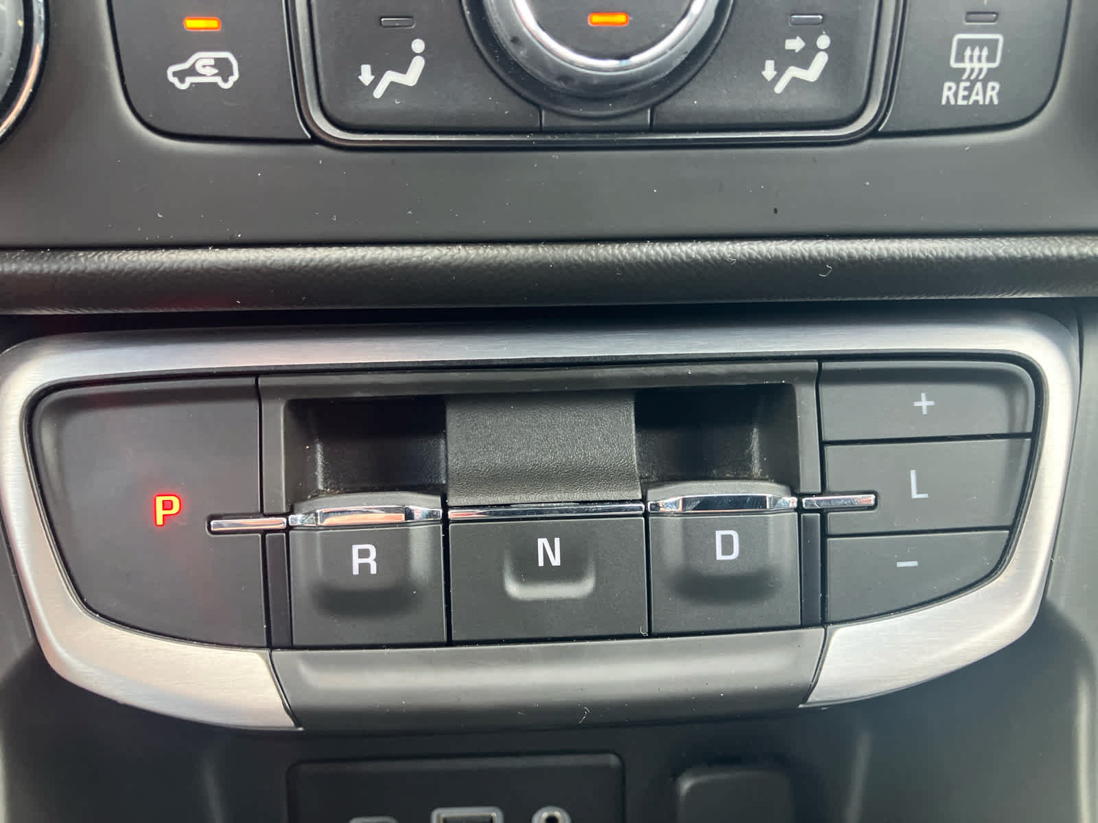 Used 2022 GMC Terrain SLE w/ Driver Convenience Package FWD image 25