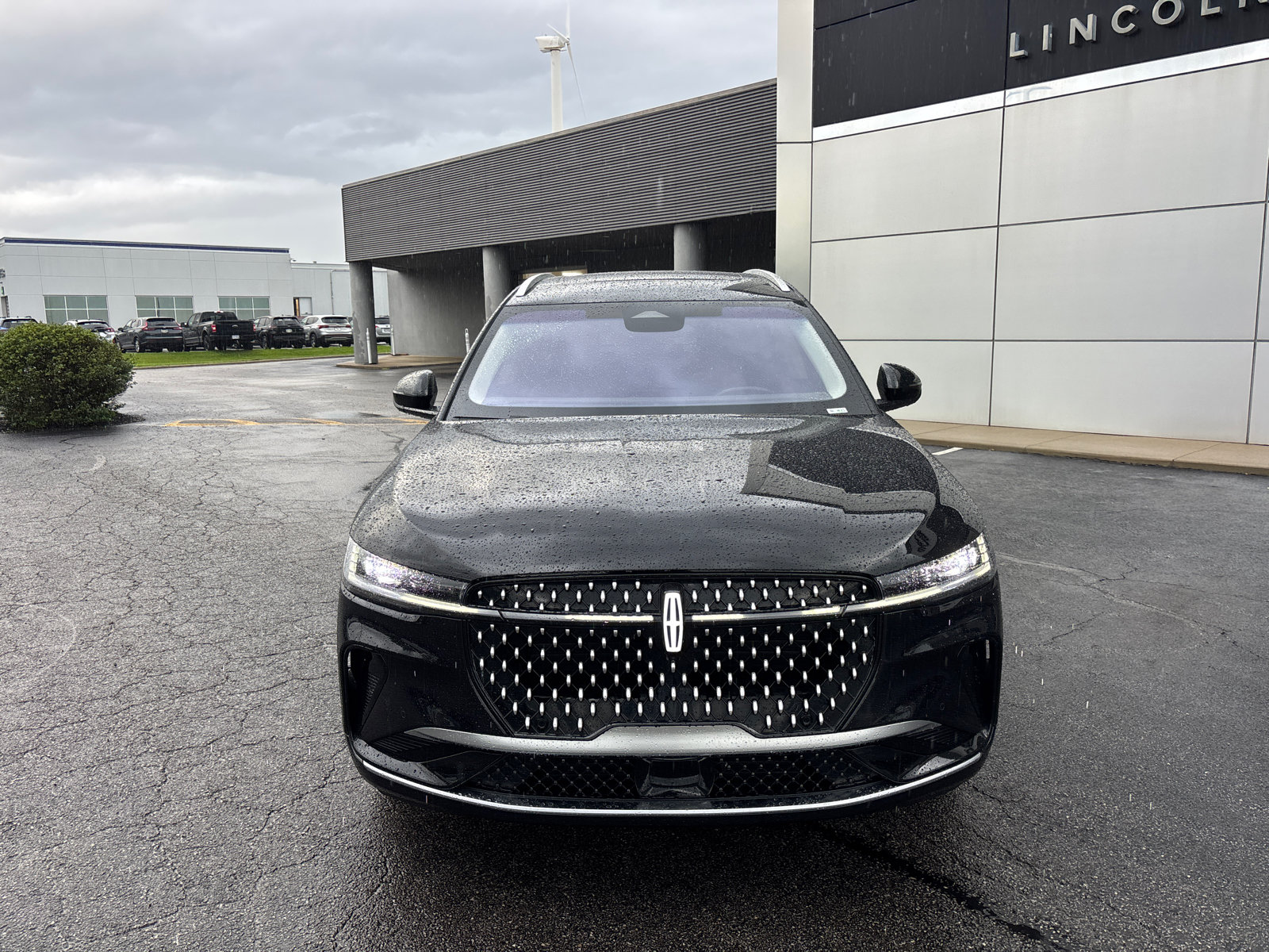 Certified 2024 Lincoln Nautilus Reserve w/ Equipment Group 202A AWD/4WD image 2