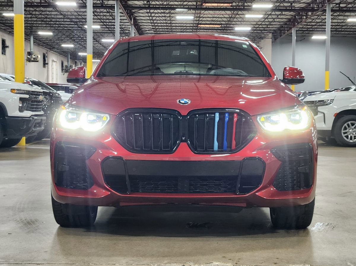 Used 2023 BMW X6 xDrive40i w/ Executive Package image 2
