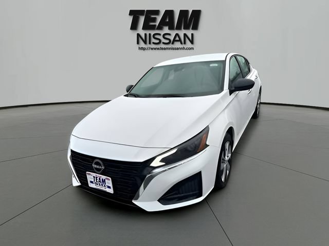 Certified 2025 Nissan Altima 2.5 S FWD image 12