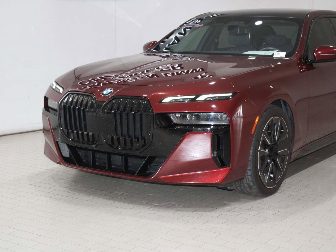 Certified 2023 BMW 740i RWD image 2