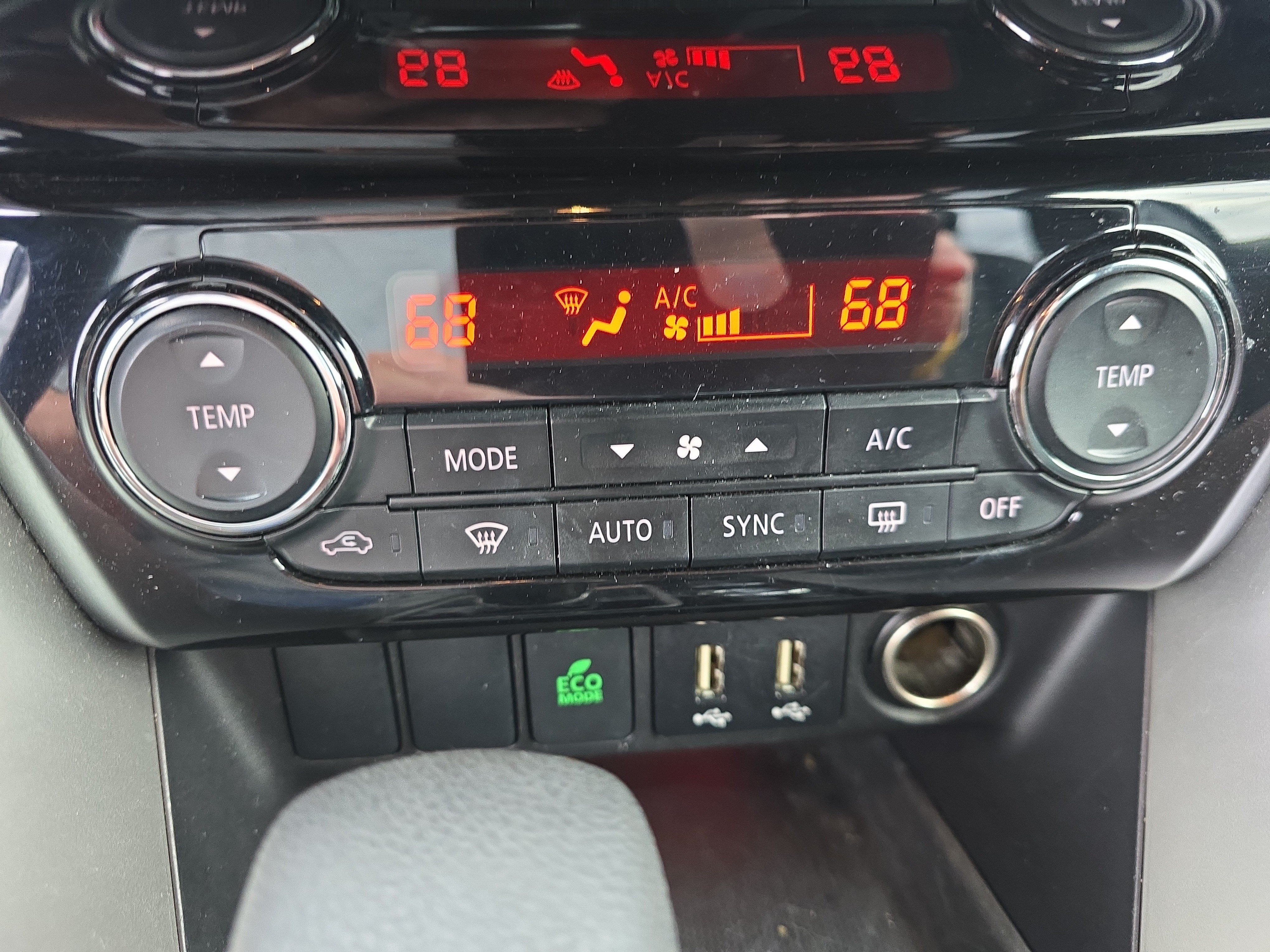 Used 2025 Mitsubishi Eclipse Cross SE AWD/4WD image 29