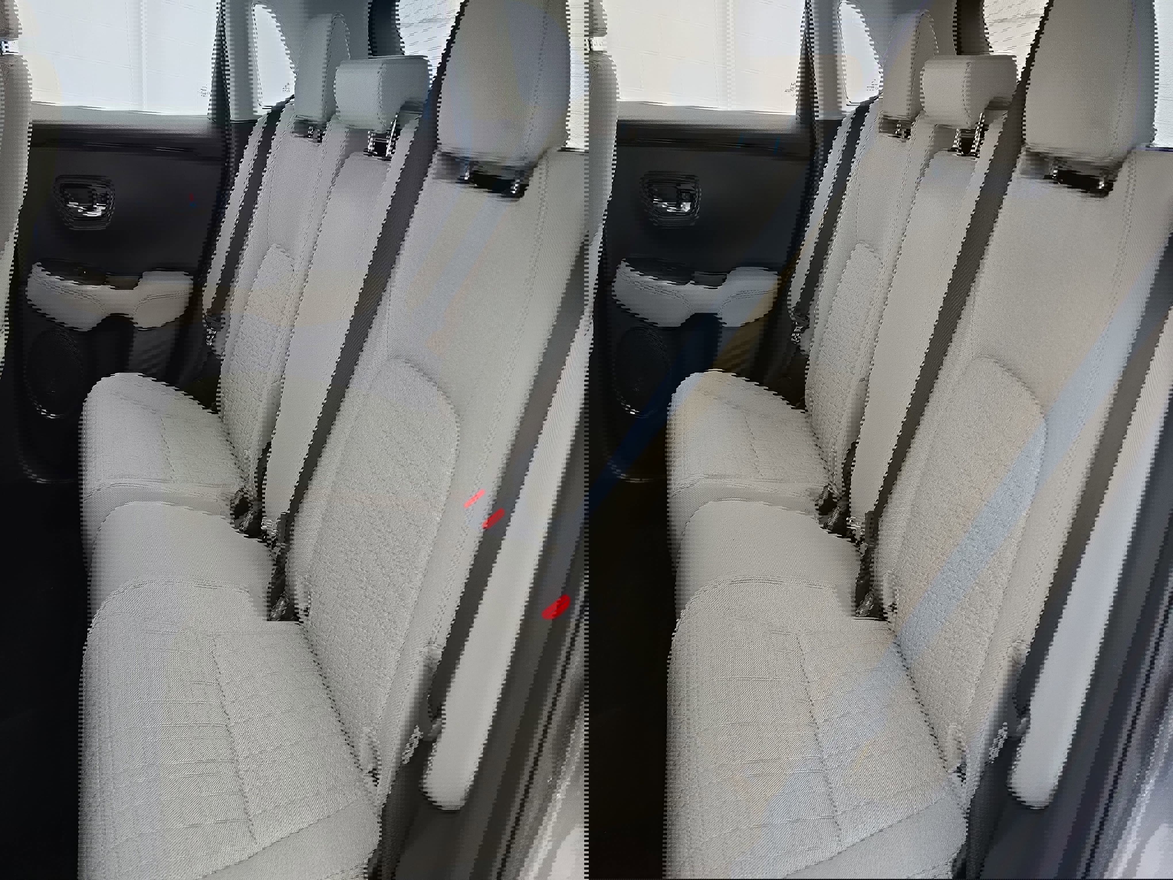 Certified 2025 Honda HR-V LX image 13