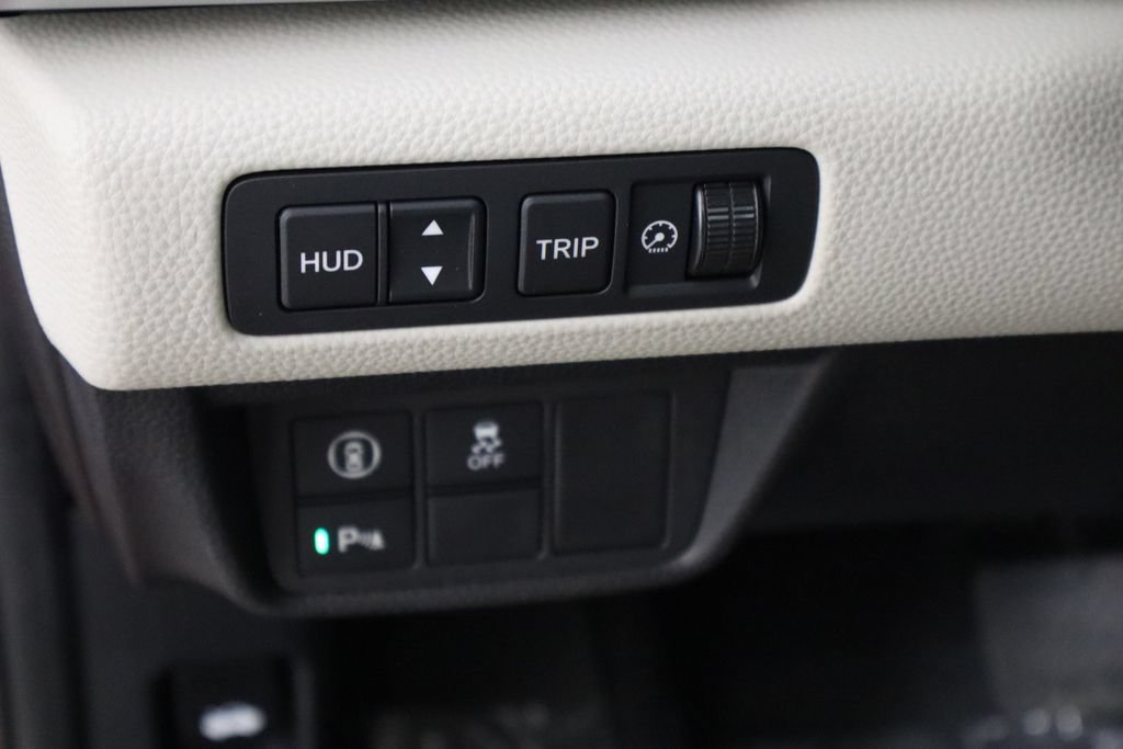 Used 2018 Honda Accord Touring image 21