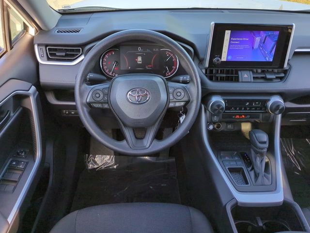 Used 2023 Toyota RAV4 LE FWD image 16