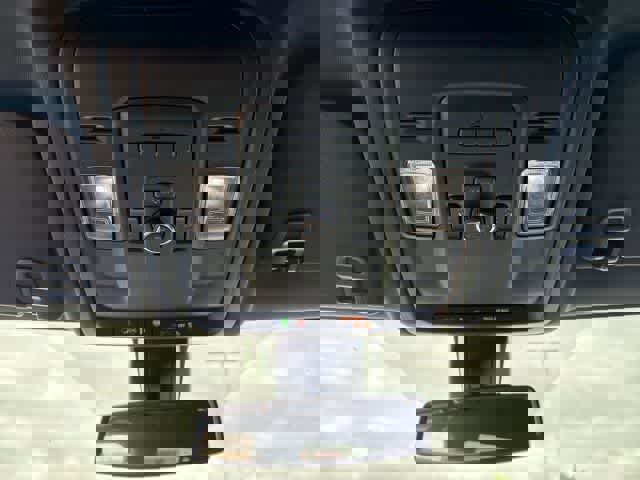 Used 2022 Chevrolet Tahoe Z71 w/ Z71 Off-Road Package AWD/4WD image 20