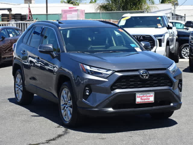 Used 2023 Toyota RAV4 XLE Premium AWD/4WD image 2