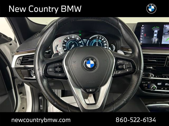 Used 2019 BMW 530e xDrive AWD/4WD image 12