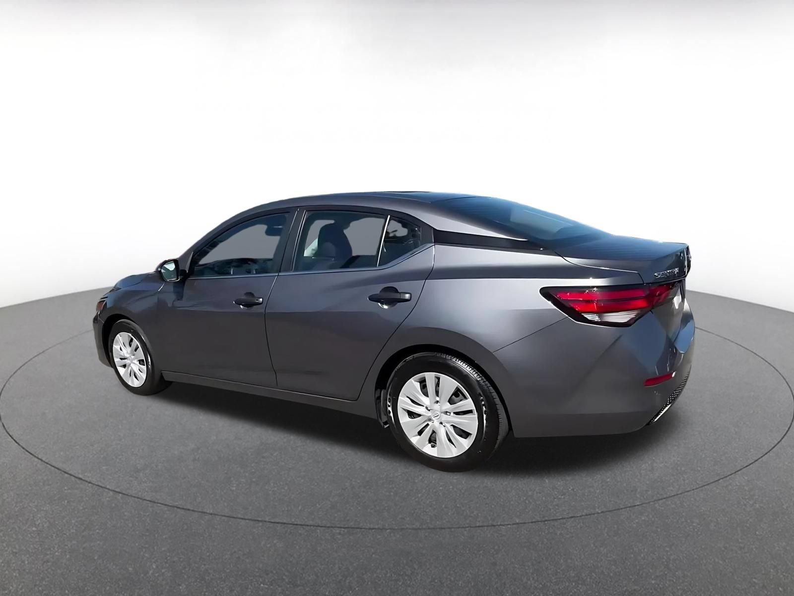 Used 2025 Nissan Sentra S FWD image 10