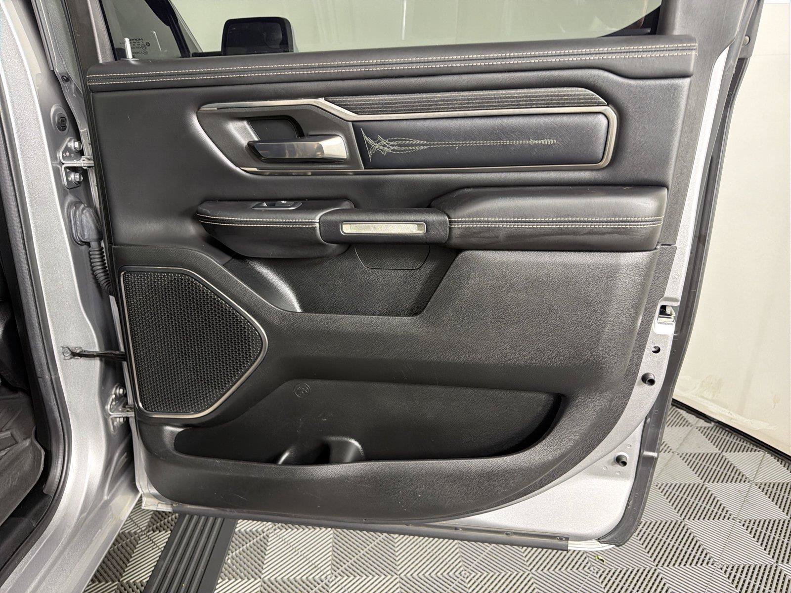 Used 2019 RAM 1500 Limited AWD/4WD image 15