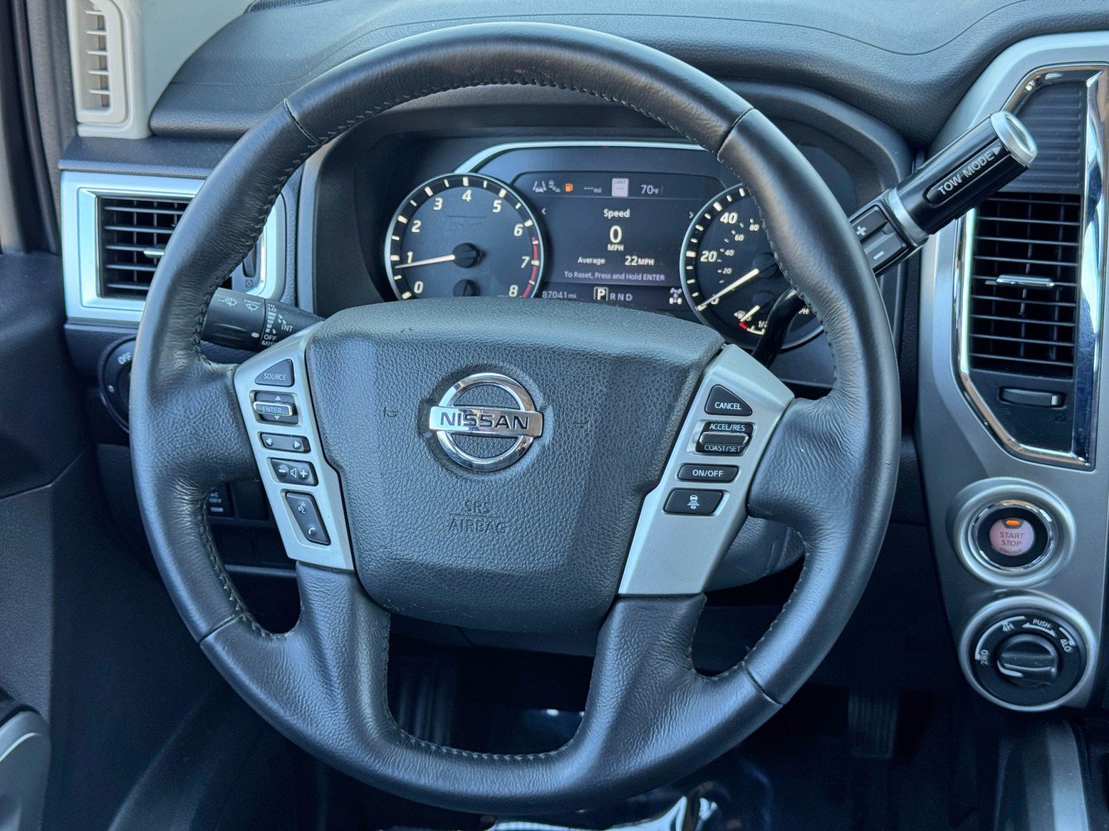 Used 2021 Nissan Titan SV w/ SV Convenience Package AWD/4WD image 17