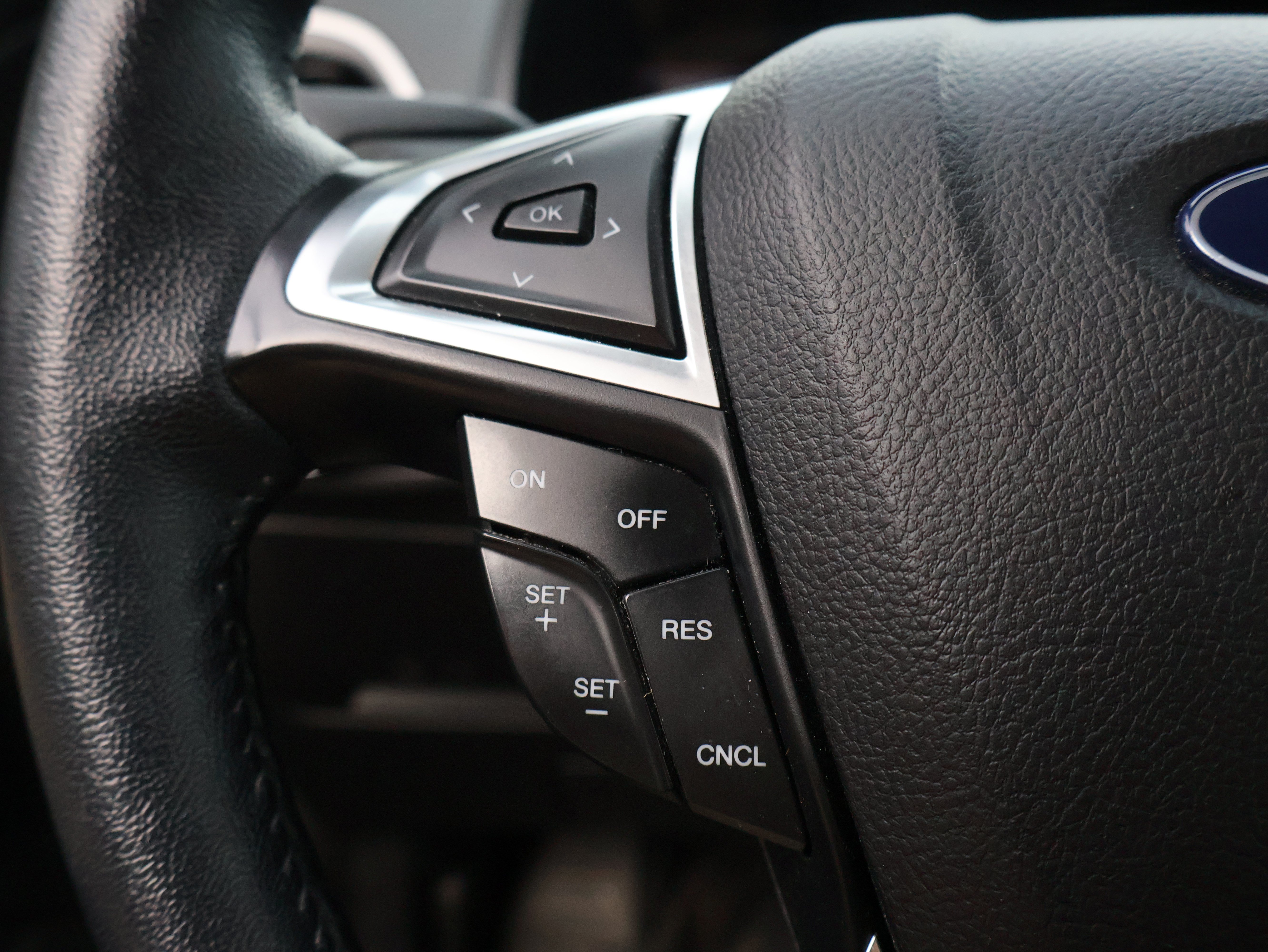 Used 2022 Ford Edge SEL w/ Convenience Package AWD/4WD image 25