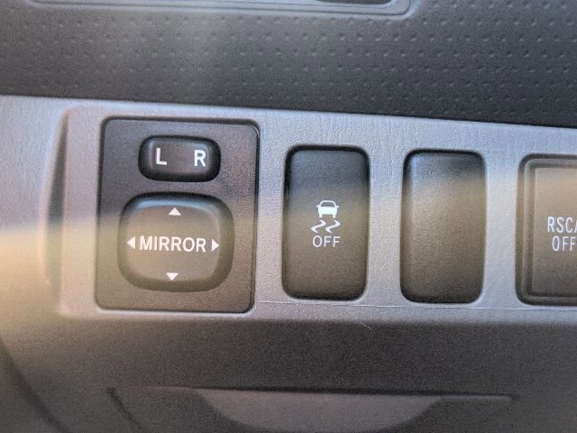 Used 2012 Toyota Tacoma 4x4 Double Cab w/ SR5 Pkg image 17