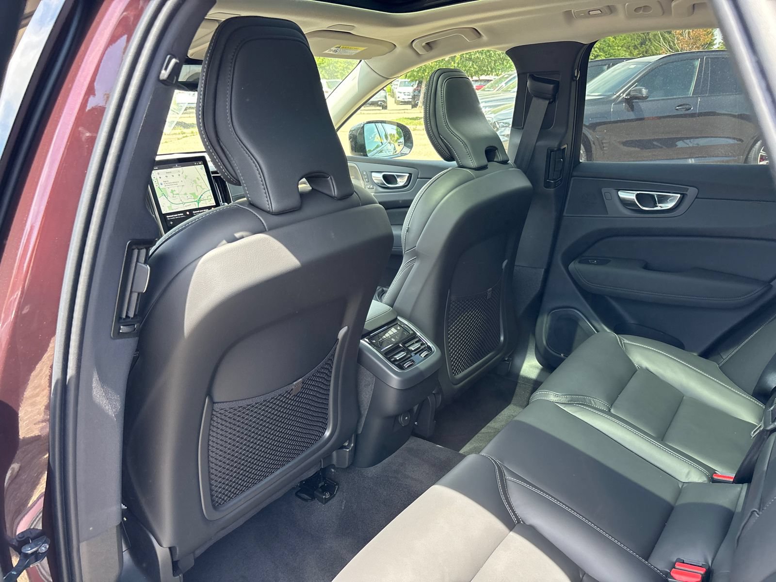 New 2026 Volvo XC60 B5 Ultra w/ Protection Package Premier AWD/4WD image 26