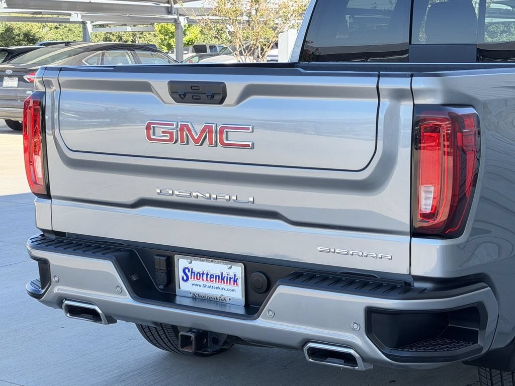 Used 2025 GMC Sierra 1500 Denali w/ Denali Reserve Package AWD/4WD image 6