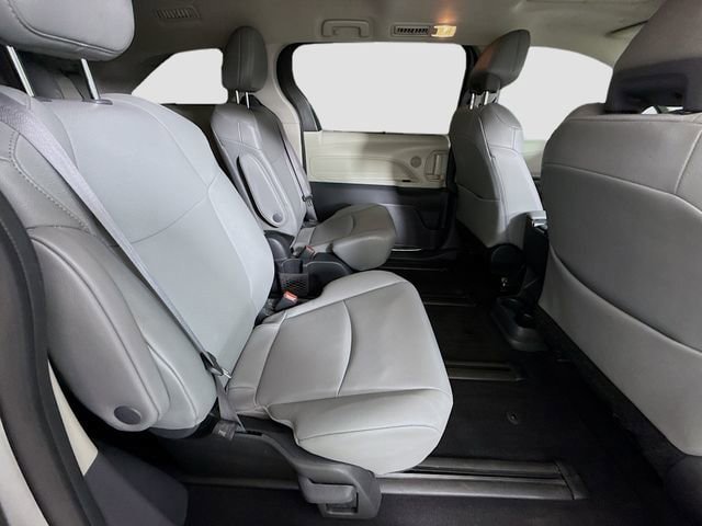 Certified 2024 Toyota Sienna XLE w/ XLE Plus Package image 29