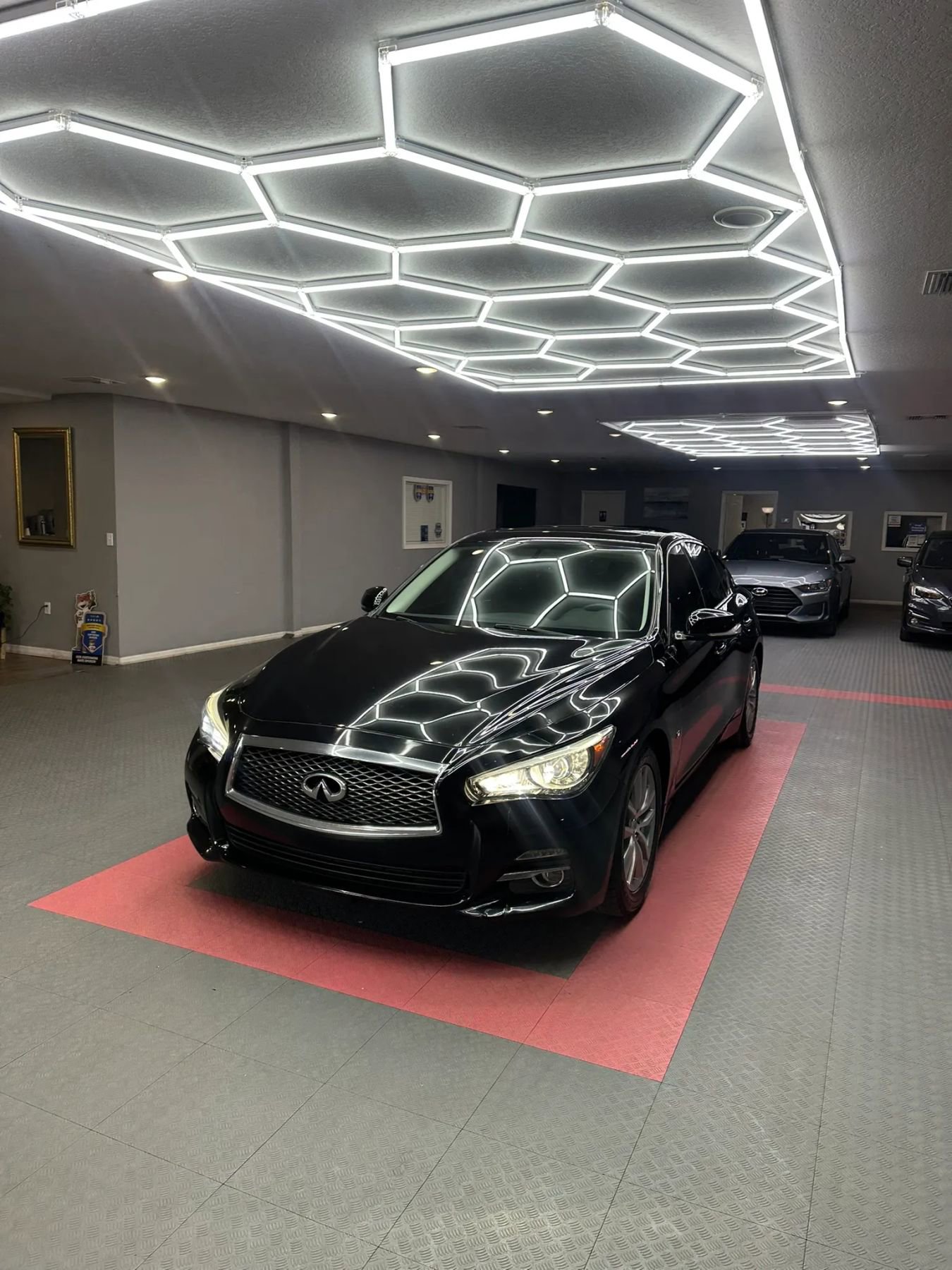 Used 2015 INFINITI Q50 Premium w/ Navigation Package RWD image 2