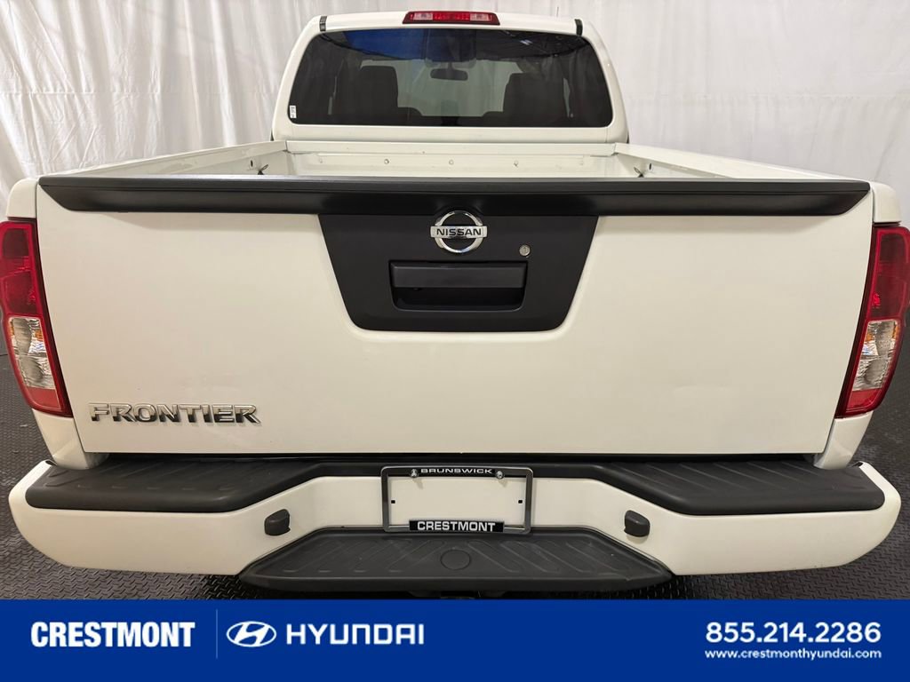 Used 2018 Nissan Frontier S image 12