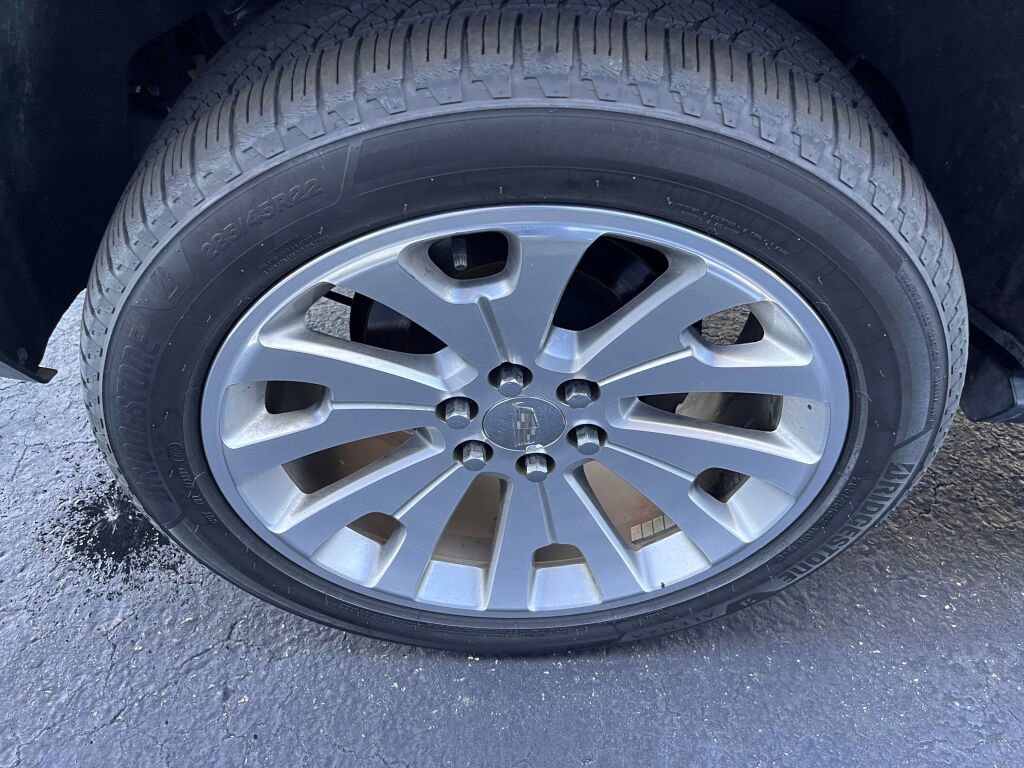 Used 2019 Cadillac Escalade ESV Premium Luxury image 30