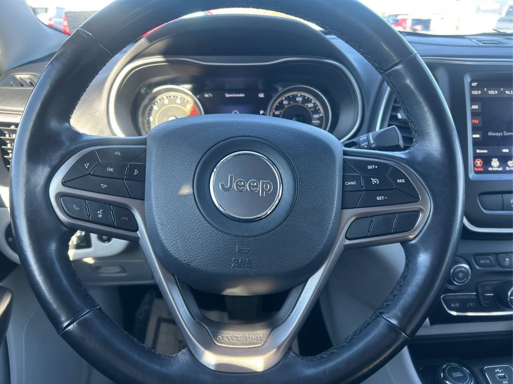Used 2021 Jeep Cherokee Latitude Lux w/ Comfort/Convenience Group AWD/4WD image 14