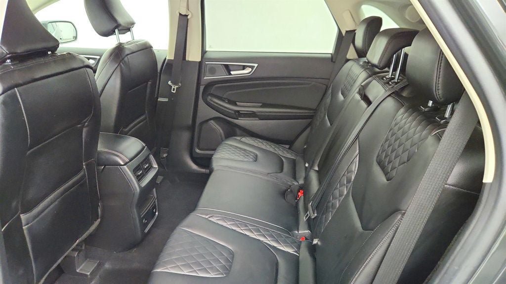 Used 2024 Ford Edge Titanium AWD/4WD image 20