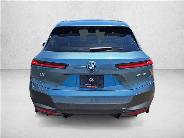 Used 2023 BMW iX xDrive50 w/ Convenience Package AWD/4WD image 9
