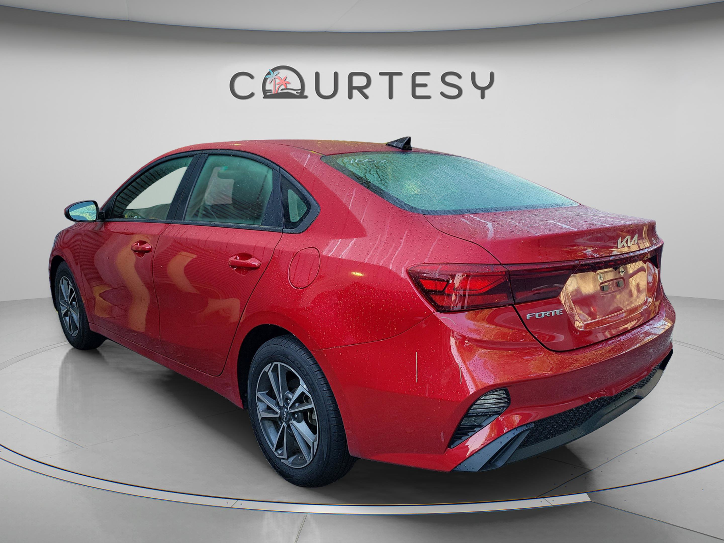 Certified 2024 Kia Forte LXS FWD image 7