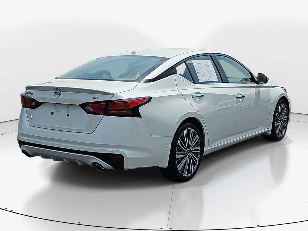 Used 2025 Nissan Altima 2.5 SL FWD image 6