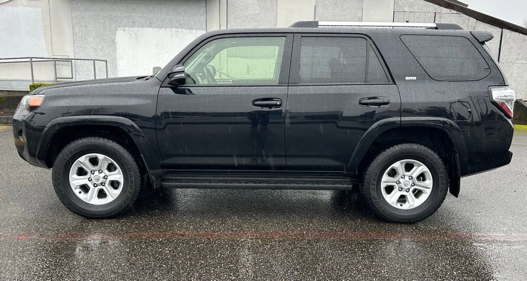 Certified 2024 Toyota 4Runner SR5 Premium w/ Moonroof Package AWD/4WD image 8