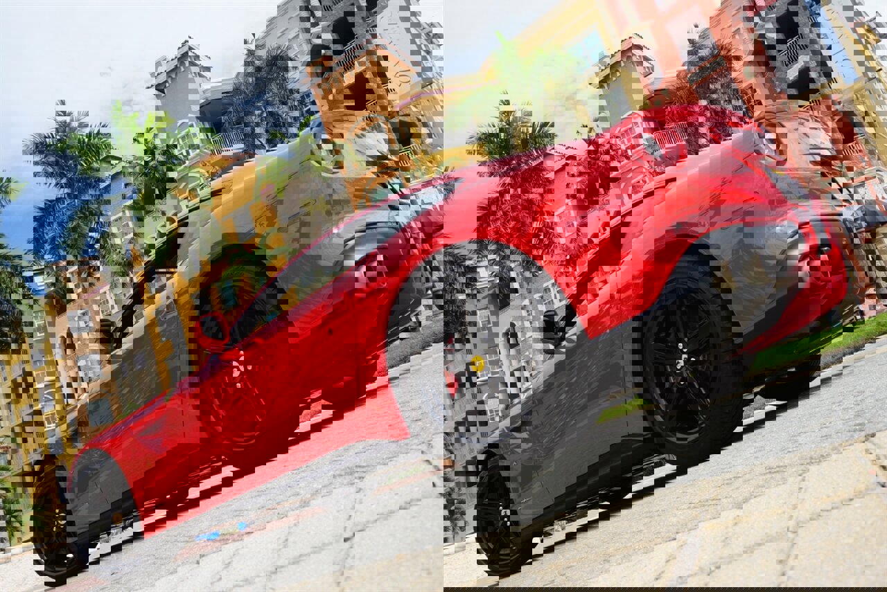 Used 2016 Ferrari F12 Berlinetta image 36