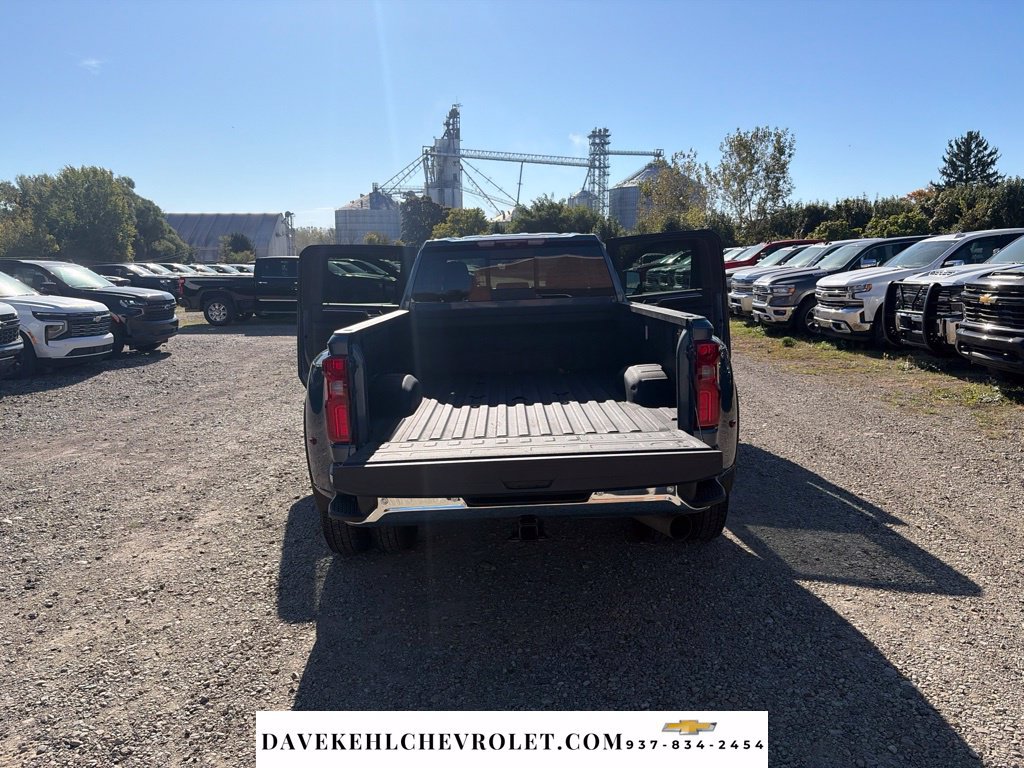 Used 2024 Chevrolet Silverado 3500 LTZ w/ LTZ Plus Package AWD/4WD image 32