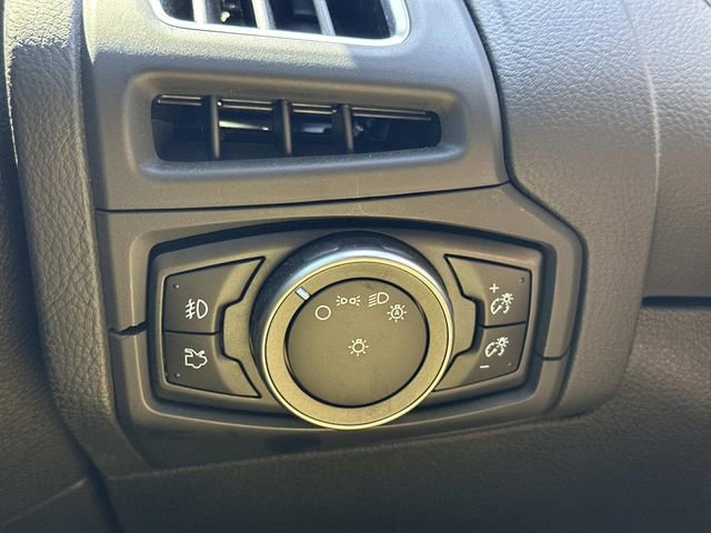 Used 2017 Ford Focus RS AWD/4WD image 26