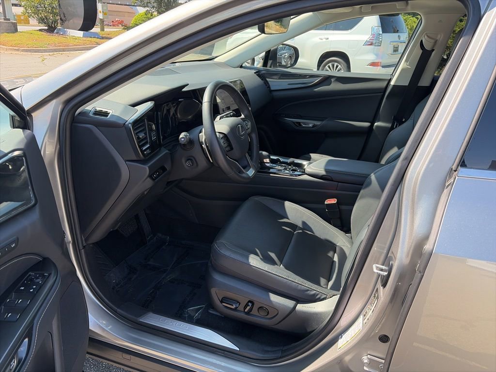 Used 2023 Lexus NX 350 AWD image 8