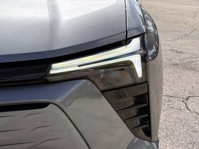 Used 2025 Chevrolet Blazer EV LT AWD/4WD image 9