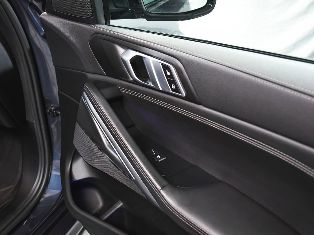 Used 2022 BMW X6 xDrive40i w/ Executive Package image 18