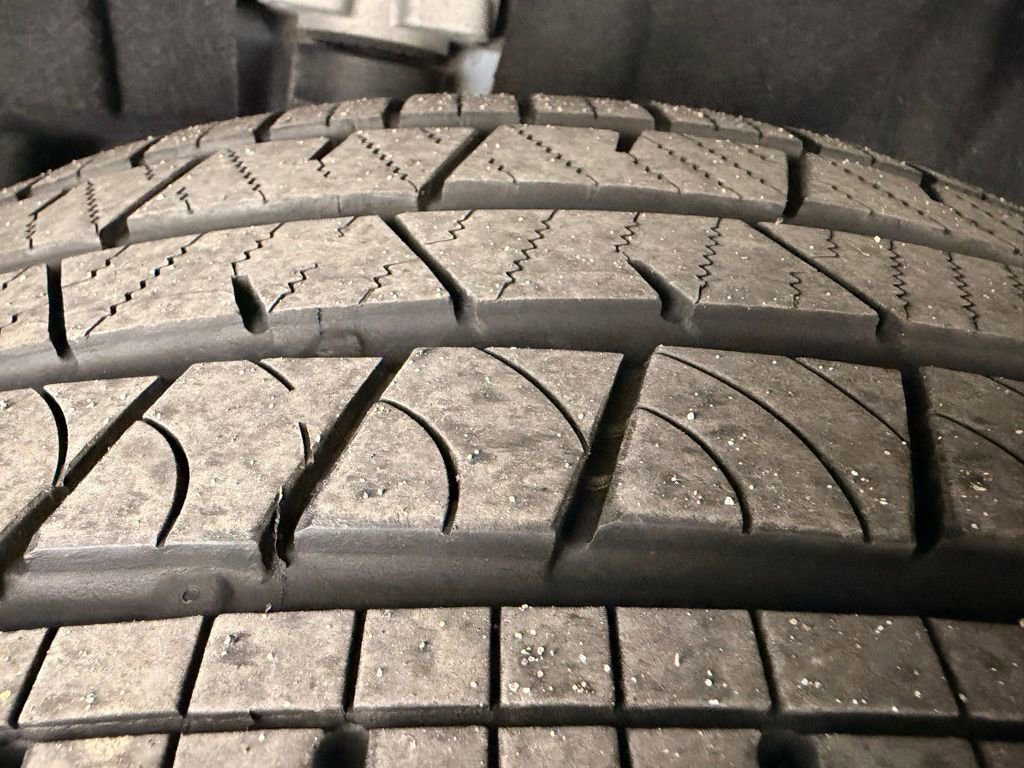 Used 2024 Jeep Grand Cherokee L Summit AWD/4WD image 13