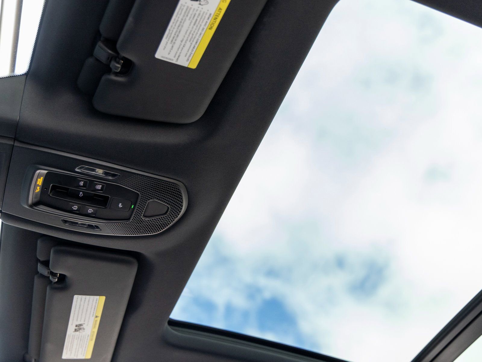 Certified 2025 Porsche Cayenne image 28