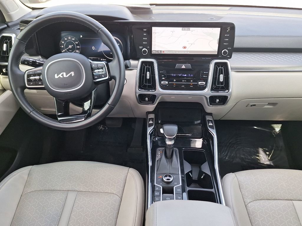 Used 2023 Kia Sorento SX image 14