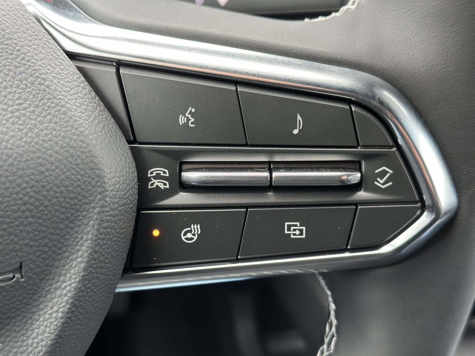 New 2026 Chevrolet Equinox EV LT image 15