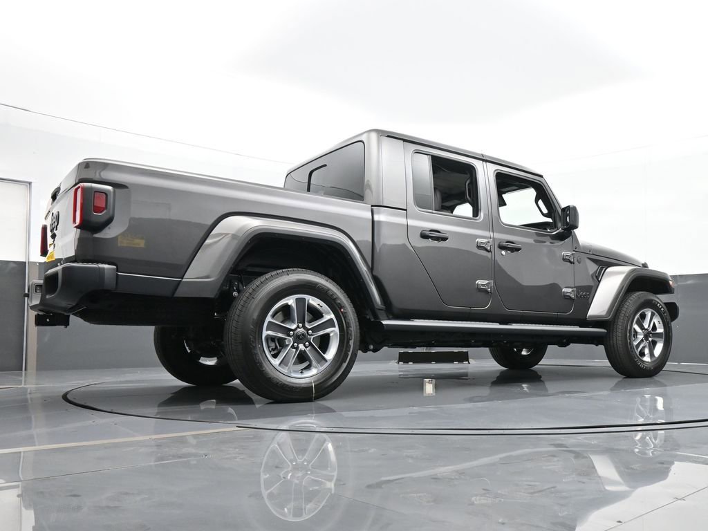 Used 2024 Jeep Gladiator Sport w/ Premium Package image 62