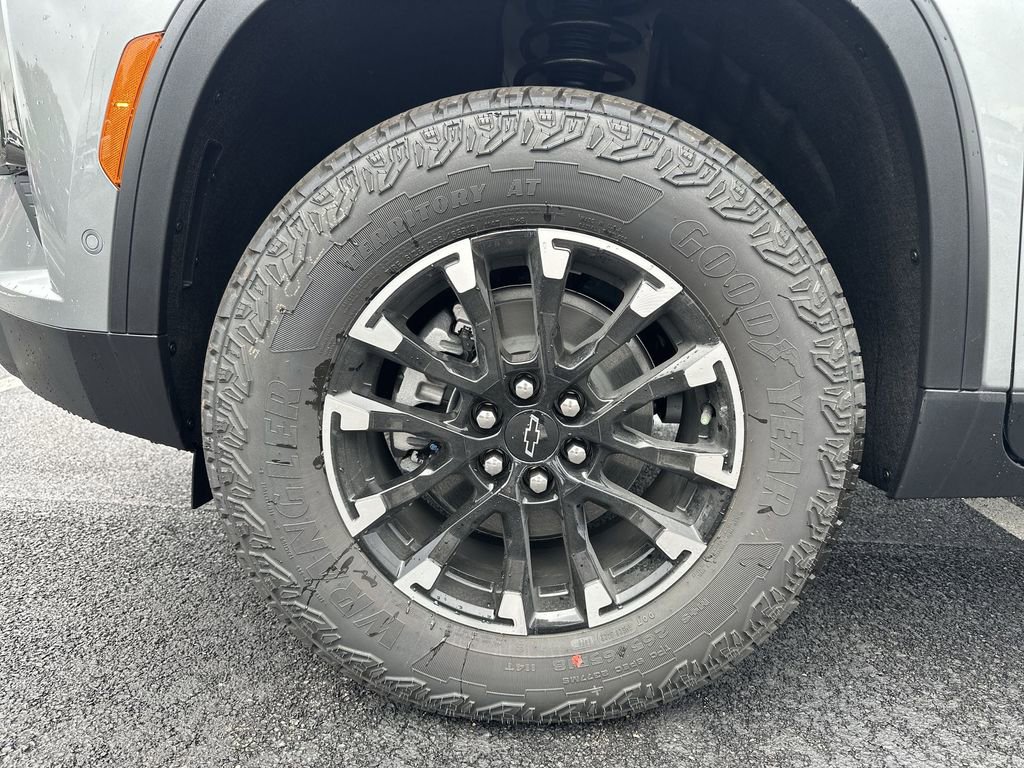 New 2026 Chevrolet Traverse Z71 w/ Enhanced Driving Package AWD/4WD image 16