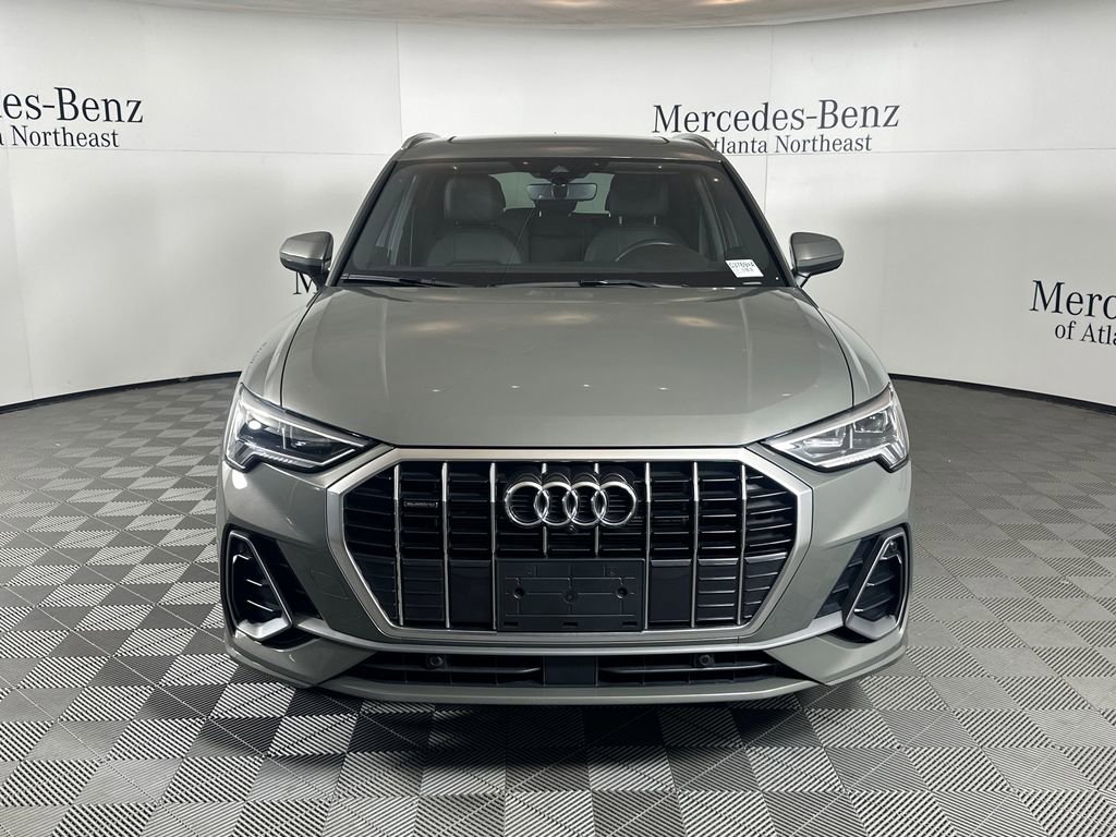 Used 2024 Audi Q3 2.0T Premium Plus w/ Premium Plus Package image 2
