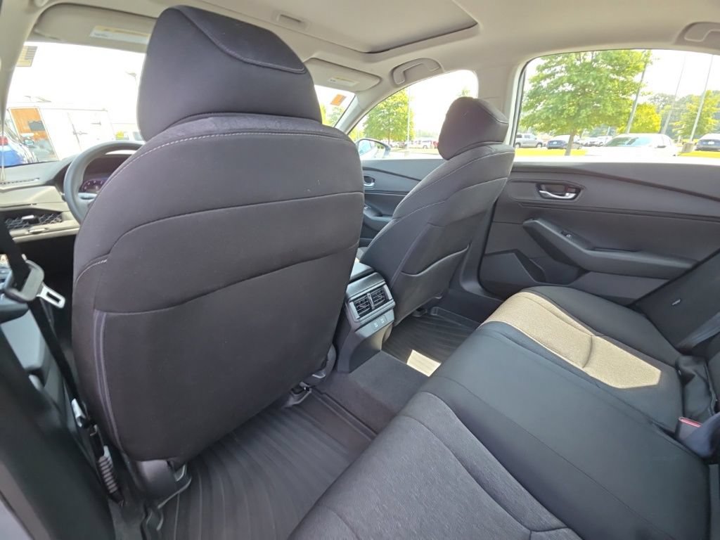 Used 2025 Honda Accord SE image 14