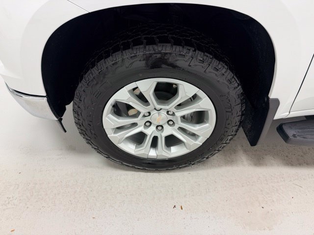 Certified 2024 Chevrolet Silverado 1500 LTZ w/ Technology Package AWD/4WD image 18
