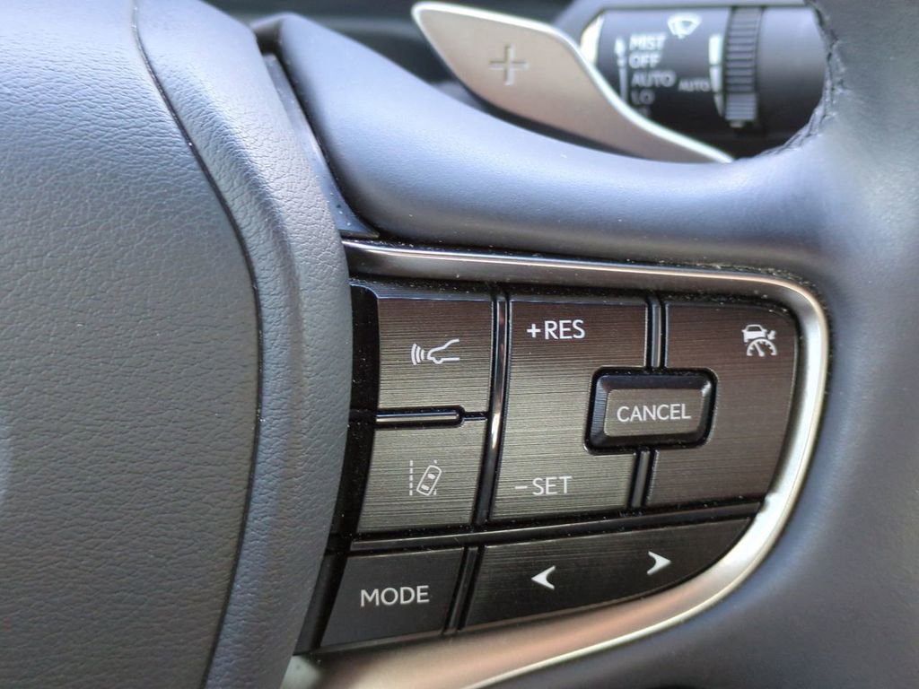 Used 2022 Lexus ES 300h w/ Premium Package image 26