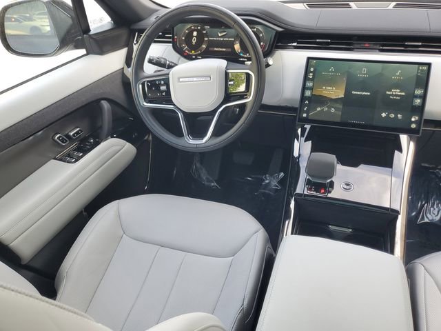 Used 2025 Land Rover Range Rover Sport SE AWD/4WD image 16
