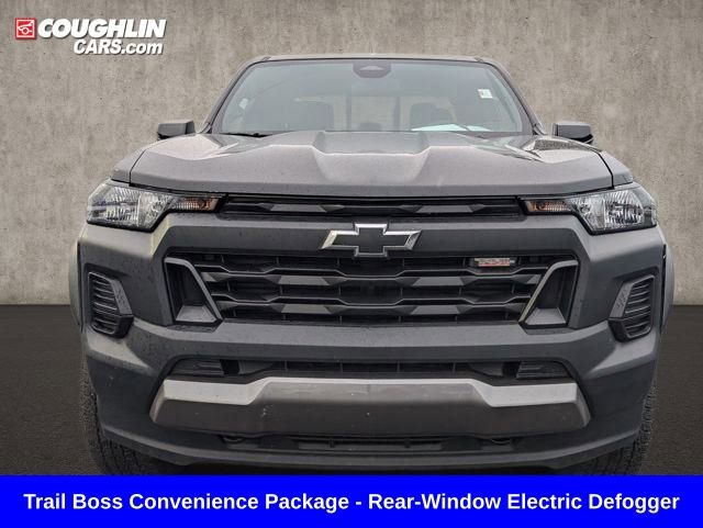 Used 2024 Chevrolet Colorado Trail Boss w/ Advanced Trailering Package image 2