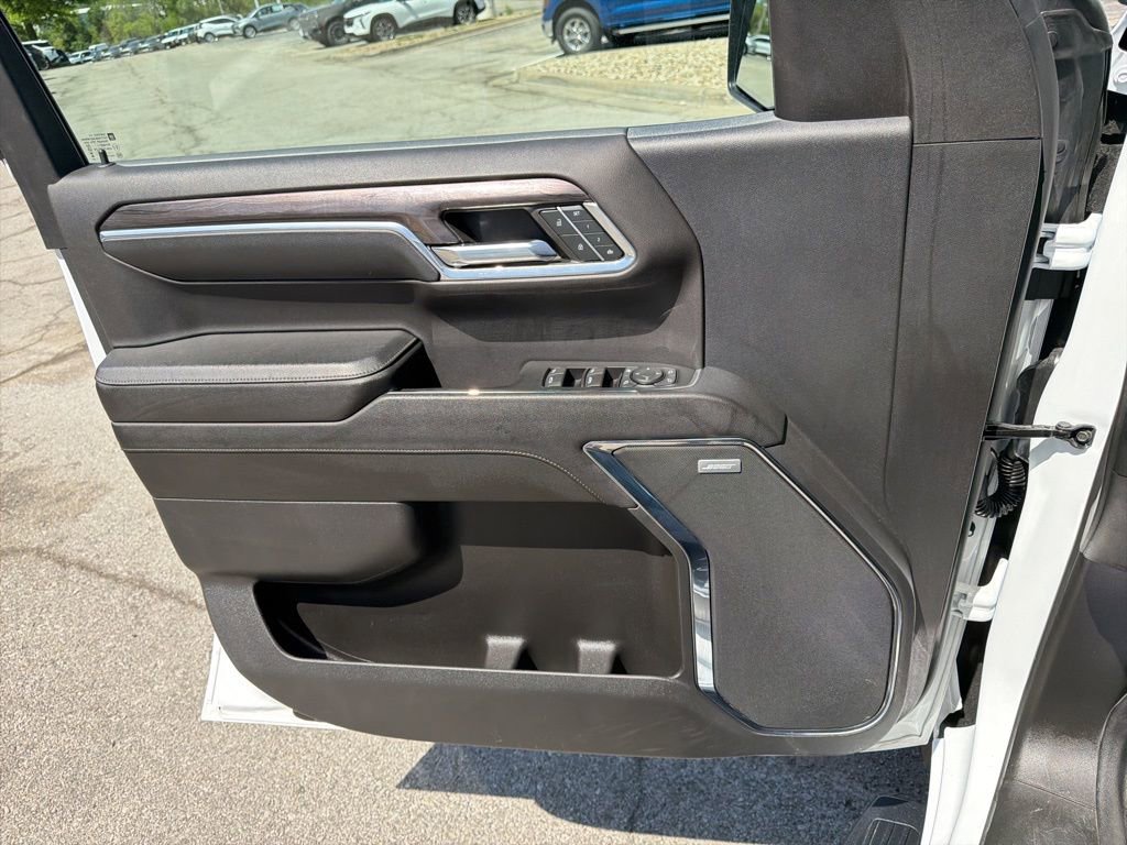 Certified 2024 Chevrolet Silverado 1500 LTZ AWD/4WD image 37